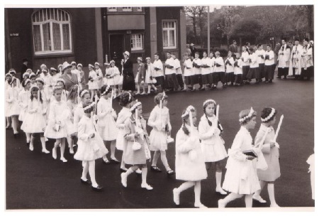 Kommunion 24. April 1960  Bildquelle Waltraud Lindlar