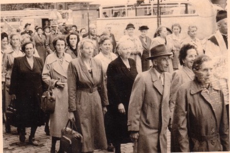 1953
