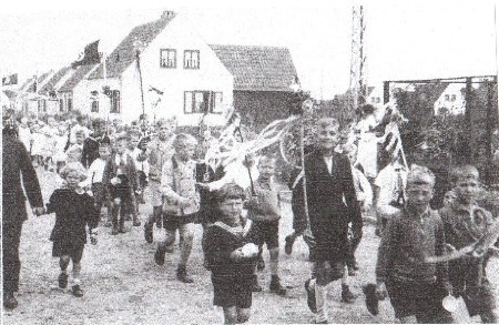 Umzug durch Zopp im Jahr 1937